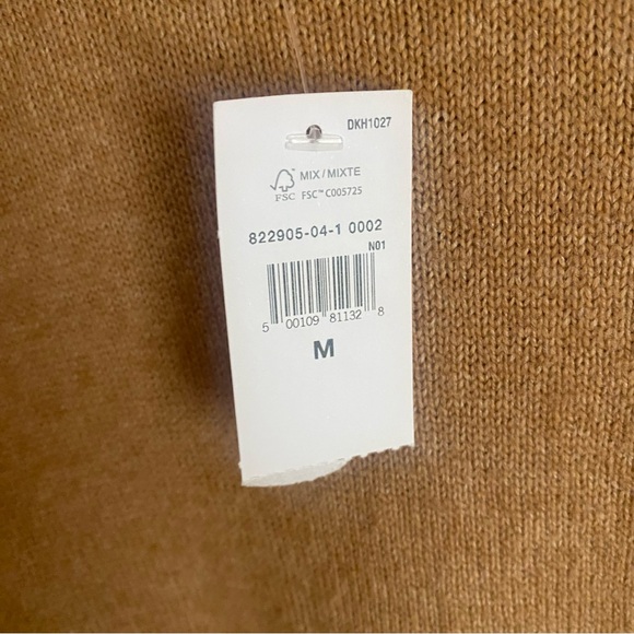 NWT Gap crewneck sweater in tan, M - Picture 3 of 9
